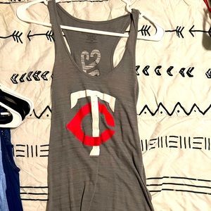Twins tank